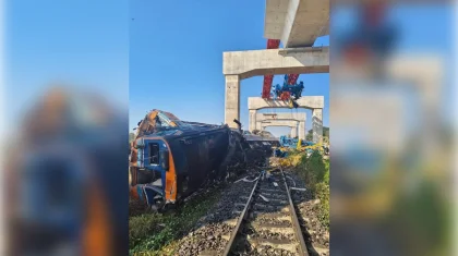 Таиландта пойыздың үстіне кран құлап, 20-дан астам адам қаза тапты (ВИДЕО)