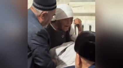 «Қызының қазасын естіді»: ғасыр жасаған әжейдің жоқтауы жұртты жылатты (ВИДЕО)