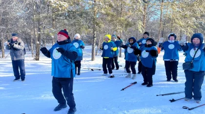 Астанада 80-ге келген қариялар шаңғы теуіп, суға түсіп жүр