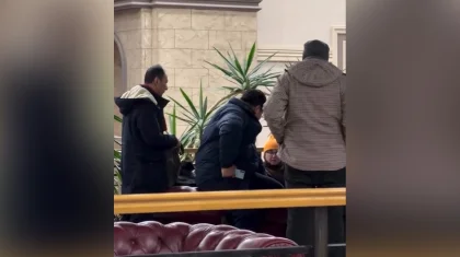 «Джекин Чанның командасы»: Ақтау азаматтары атақты актердің әріптестерін видеоға түсіріп алған (ВИДЕО)