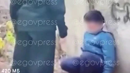 Оралдағы оқушылардың жаппай әлімжеттігі: бала құрдасын ұрып, видеоға түсірген