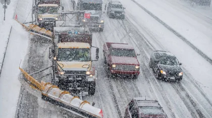 Ел аумағында боран күшейіп, ондаған тас жолда қозғалыс шектелді