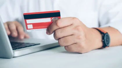 Астаналық кәсіпкер бейтаныс адамға шотын беріп, қылмыстық іске ілікті