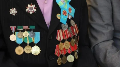 Ардагерлер, батырлар, саяси репрессия құрбандары: Қазақстанда кімдерге арнайы жәрдемақы беріледі