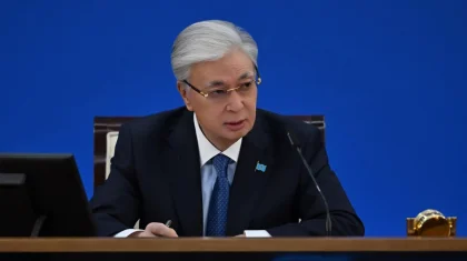 «Деструктивті контент»: мемлекет басшысы ЖИ ақпараттық қаруға айналуы мүмкін екенін айтты