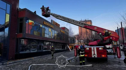 Астанада екі қабатты дәмхана өртенді