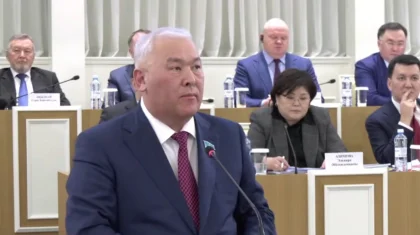 Мұрат Әбенов халықаралық міндеттемелерді қабылдауда егемендікке басымдық беруді ұсынды