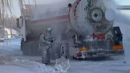 Оралда газ тасып бара жатқан жүк көлігінен өрт шықты