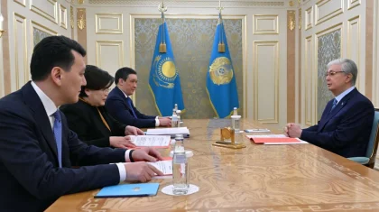 Тоқаев Ақордада Эльвира Әзімова мен Ерлан Қаринді қабылдады