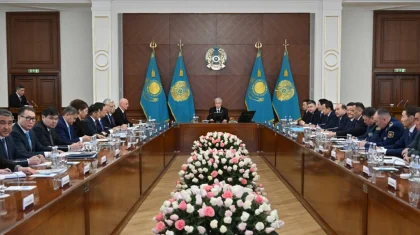 «Сенімді жоғалтады»: президент аймақтардың қаржылық мәселесін тізбектеп шықты