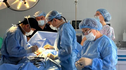 Телемедицинаның құдіреті: Ақмола дәрігерлері трактордың астында қалған адамға жеті сағат бойы ота жасаған