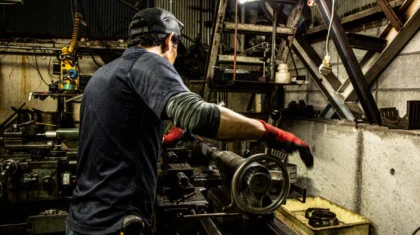 Өндірістегі қауіпсіздік тағы сынға түсті: СҚО-да жұмысшы ауыр халде ауруханаға жеткізілді