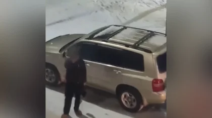 «Боксшы Данияр Елеусіновтің әйелі шашымнан жұлып, ішімнен тепті»: Қарағанды тұрғыны өткір мәлімдеме жасады (ВИДЕО)