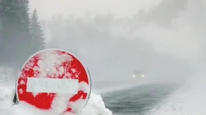 Атырау облысында ауа райына байланысты жолдар жабылды