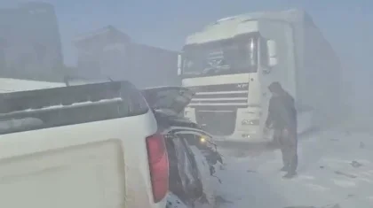 Дала алай-дүлей: Астана-Қарағанды тас жолында жеті көлік соқтығысып, бір адам тіл тартпай кетті (ВИДЕО)