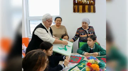 Астанада жүзден астам зейнеткер қайырымдылық шараларға қатысып жүр