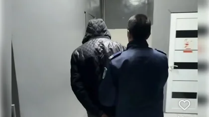 Алматыда курьердің көмегімен есірткі таратпақ болған шетел азаматы ұсталды (ВИДЕО)