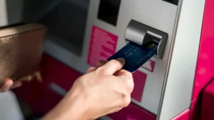 Ақкөл тұрғыны алаяқтарға банк картасын беремін деп сотталып кетті