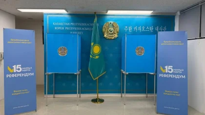 Референдум: Ең алғашқы дауыс беруші Жапонияда өз таңдауын жасады