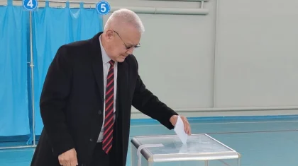 Көрісу күнімен тұспа-тұс келді: Ақтауда референдум учаскелерінде мерекелік атмосфера орнады