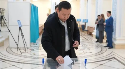 Шетелдегі 3 мыңнан астам қазақстандық референдумға келіп, дауыс беріп үлгерген