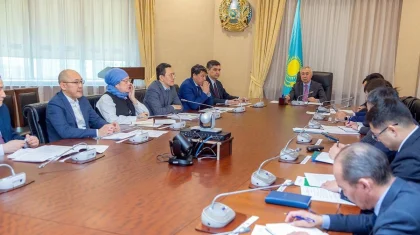 Үкімет алма және алмұрттан алынатын шараптың салығын талқылады