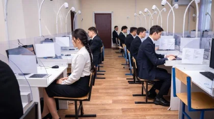 Қазақстанда ерекше білім беру қажеттіліктері бар жүздеген оқушы ҰБТ тапсырды