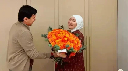 Қазақстандық әнші Абай Бегей сегізінші рет әке атанды