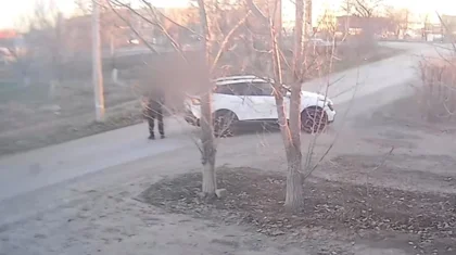 Ақтөбеде ер адам жер үйлерді тонап, көлігін ұрламақ болған сәтте қолға түсті (ВИДЕО)