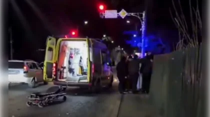 Екі бала қоршаудан әрі ұшып кеткен: Талдықорғанда жантүршігерлік жол апаты болды (ВИДЕО)