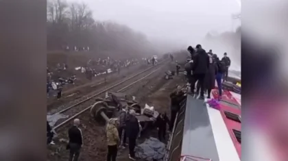 Ресейде жолаушылар пойызы рельстен шығып кетіп, 22 адам зардап шекті