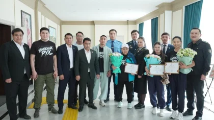 Алматы облысында әлем чемпиондары жастармен бірге ашық жаттығу өткізді