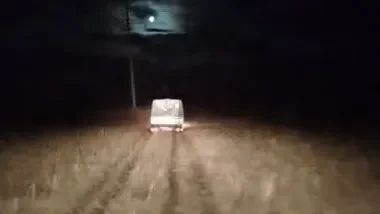 СҚО-да батпақта қалған көліктерден алты адам құтқарылды