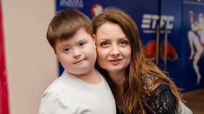 «Бес жылда Қазақстан мен күткеннен де көп өзгеріс жасады»: ерекше баланың анасы инклюзияның қалай дамып жатқанын айтып берді