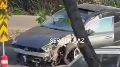 Алматыдағы Әл-Фараби даңғылында тағы да жол апаты болды (ВИДЕО)