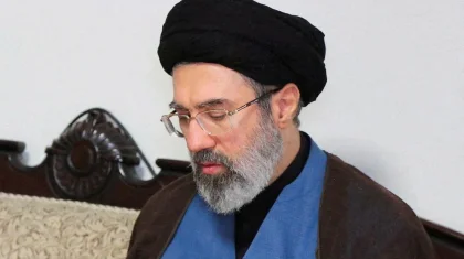 Иранның жоғарғы көшбасшысы ес-түссіз жатыр – БАҚ