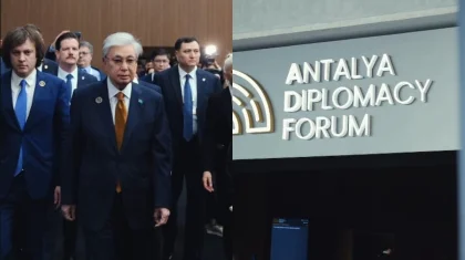 Тоқаев Анталиядағы NEST конгресс орталығына келді