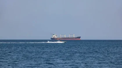 Иран Ормуз бұғазын қайта жабатынын мәлімдеді