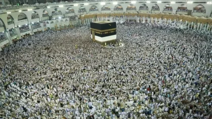 Сауд Арабиясы умраға уақытша шектеу қойды: Меккеге кіру тәртібі қатайды
