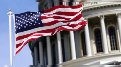 АҚШ Ресей мен Иран мұнайына қатысты санкция жеңілдіктерін бір айға ұзартты