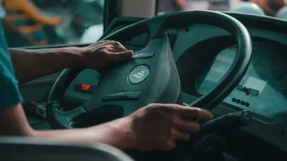 Атырауда жолаушылар автобусы тоғыз жастағы баланы қағып кетті