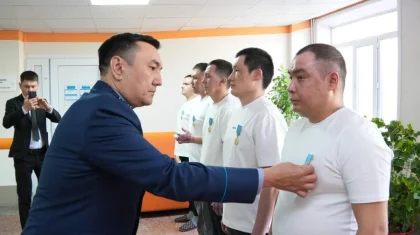 Шахтинскідегі газ жарылысы: адамдарды құтқару кезінде зардап шеккен полицейлер марапатталды
