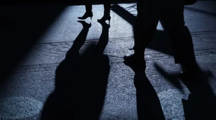 SMS арқылы қорқытып жүрген: БҚО-да ер адам сталкинг үшін жазаланды