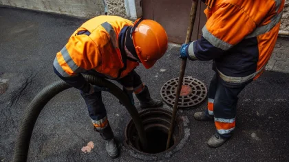 Жезқазғанда кәріз коллекторын тазалау барысында жұмысшы уланып, көз жұмды