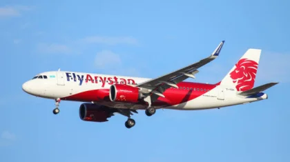 FlyArystan ұшағы құспен соқтығысып, рейс кейінге шегерілді