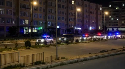 Түнгі қуғын: Ақтауда «Гелендваген» мінген 17 жастағы бозбала полициядан қашпақ болды (ВИДЕО)