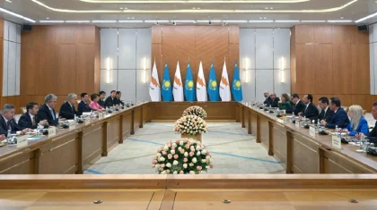 Кипр президенті Тоқаевпен кездесу үшін Астанаға ашылған тікелей рейспен бірінші болып ұшып келді