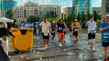 Astana Half Marathon қатысушылары «Таза Қазақстан» акциясын қолдады