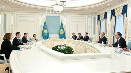 «Ақ үйде досыңыз бар»: Тоқаев Трамптың арнайы өкілін қабылдады