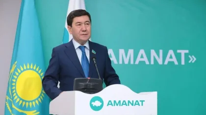«Қазір біз үлкен өзгерістің алдында тұрмыз»: Ерлан Қошанов «AMANAT» партиясының тарихи белестері туралы айтты
